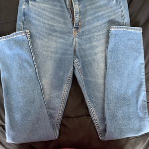 Woman’s Old Navy straight leg Jeans, Size 10